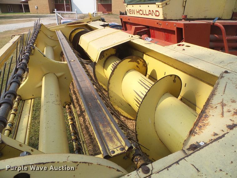 image for item DG8303 New Holland 1100  windrower