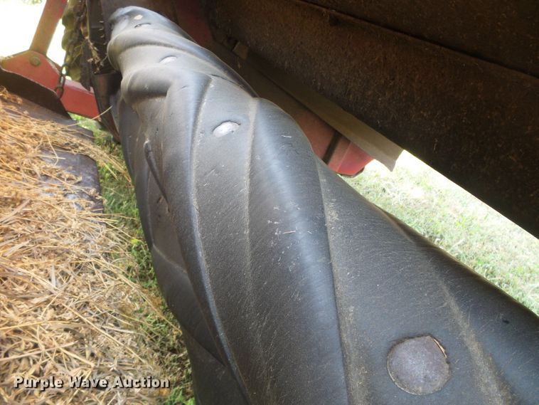 image for item DG8303 New Holland 1100  windrower