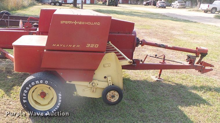 image for item DG8304 New Holland 320  small square baler