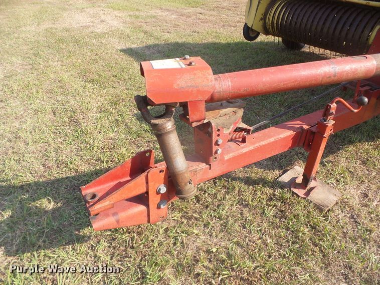 image for item DG8304 New Holland 320  small square baler