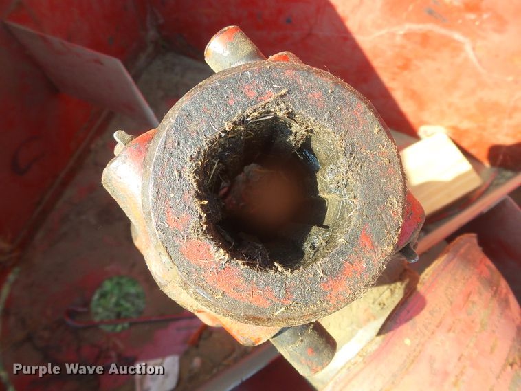 image for item DG8304 New Holland 320  small square baler