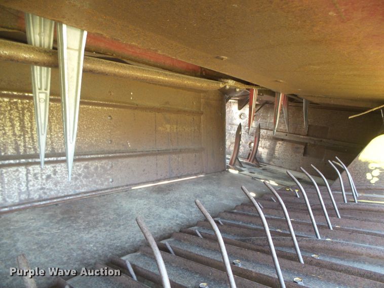 image for item DG8304 New Holland 320  small square baler