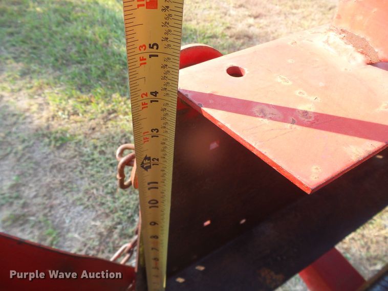 image for item DG8304 New Holland 320  small square baler