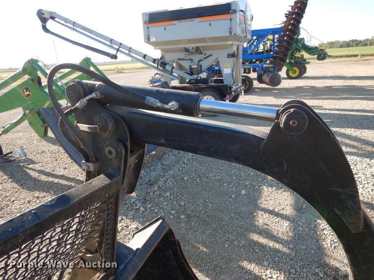 image for item DH0111 2013 ALO Quicke loader