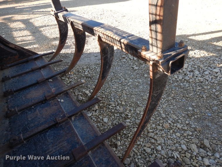 image for item DH0111 2013 ALO Quicke loader