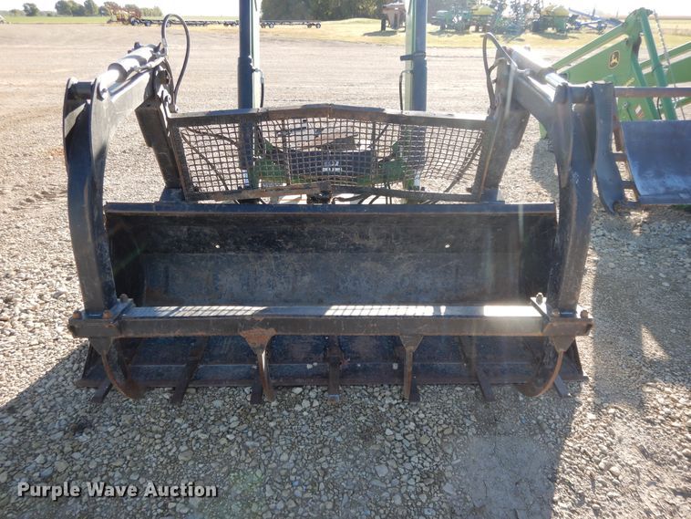 image for item DH0111 2013 ALO Quicke loader