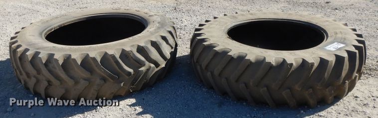image for item DH0206 (2) tires