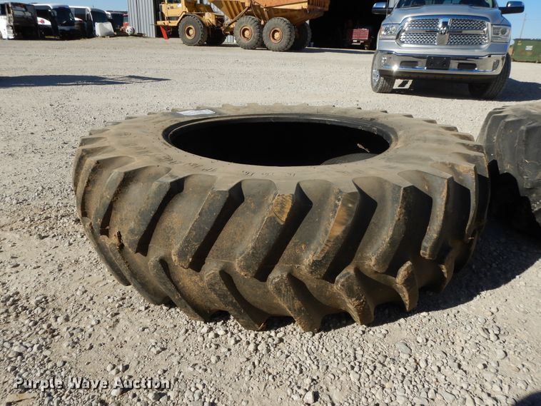 image for item DH0206 (2) tires