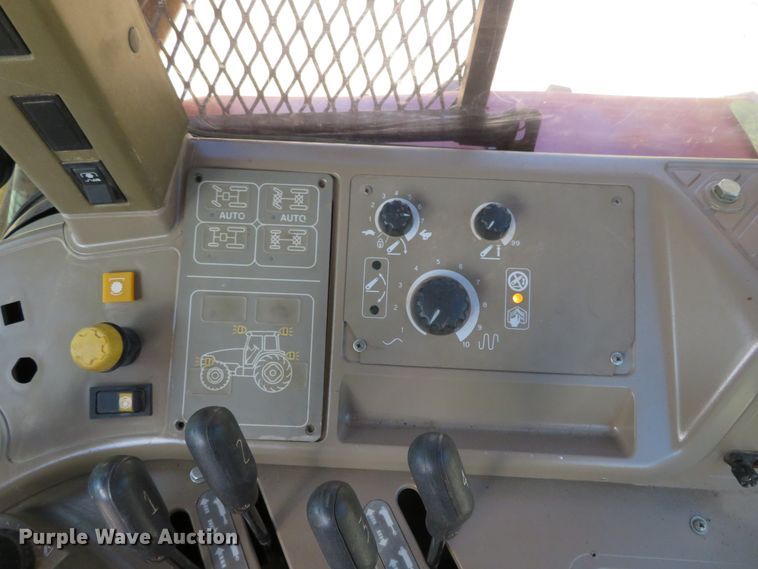 image for item DH1236 2004 Case IH MXM130  MFWD tractor