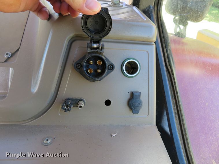 image for item DH1236 2004 Case IH MXM130  MFWD tractor