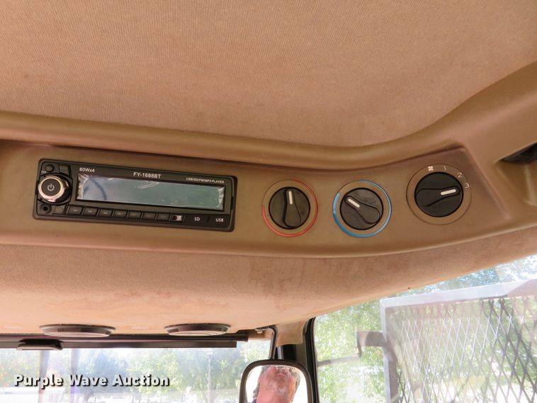 image for item DH1236 2004 Case IH MXM130  MFWD tractor