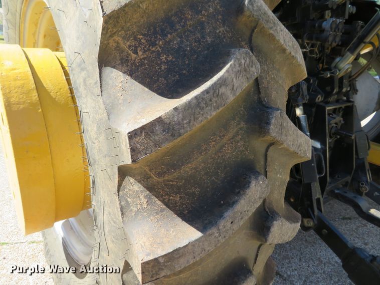 image for item DH1236 2004 Case IH MXM130  MFWD tractor