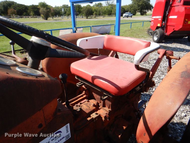 image for item DH5382 International 404  tractor