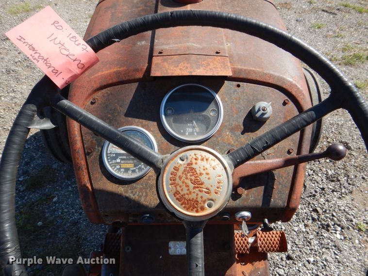 image for item DH5382 International 404  tractor