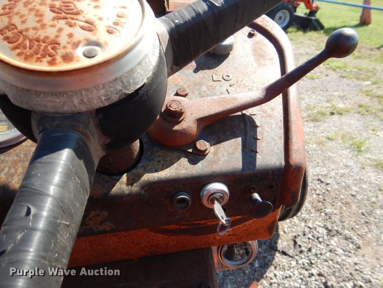 image for item DH5382 International 404  tractor