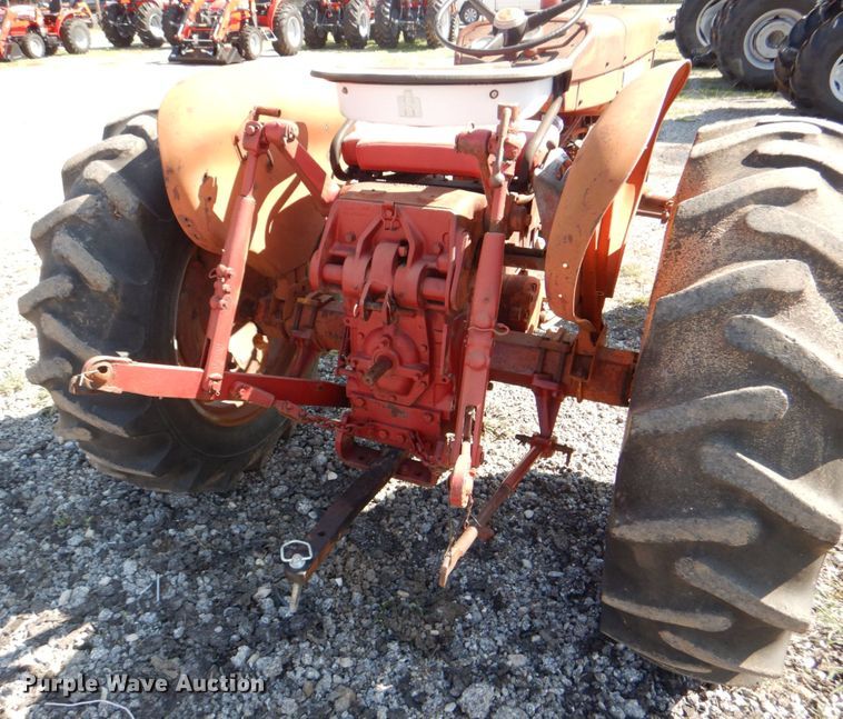 image for item DH5382 International 404  tractor