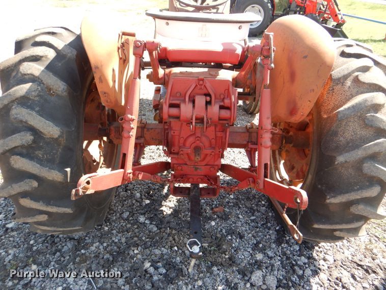 image for item DH5382 International 404  tractor
