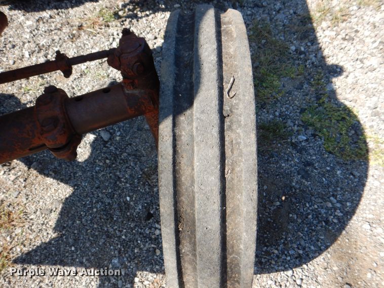 image for item DH5382 International 404  tractor