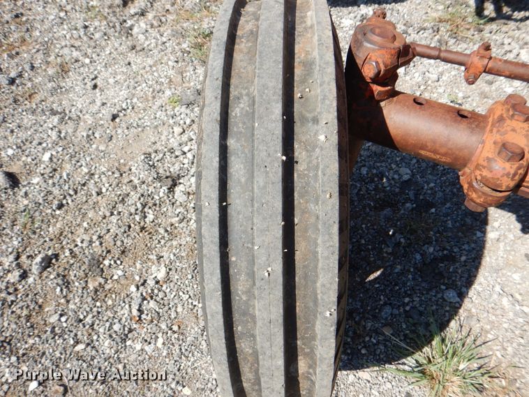 image for item DH5382 International 404  tractor