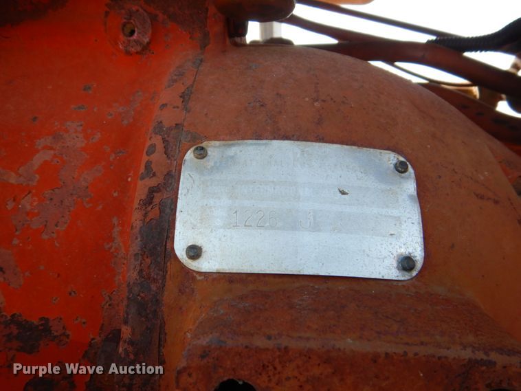 image for item DH5382 International 404  tractor