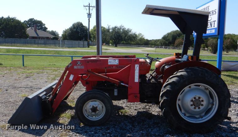 image for item DH5383 Massey-Ferguson 250  tractor