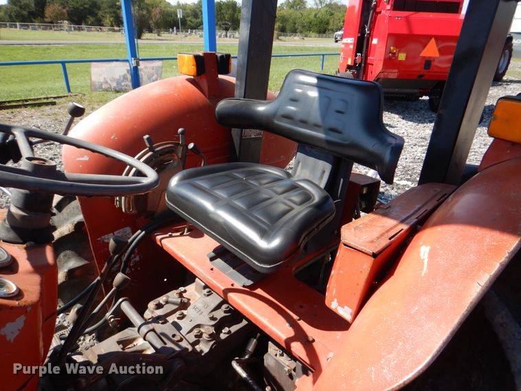 image for item DH5383 Massey-Ferguson 250  tractor