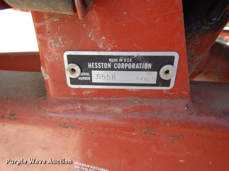 image for item DI8316 1982 Hesston 5580  round baler