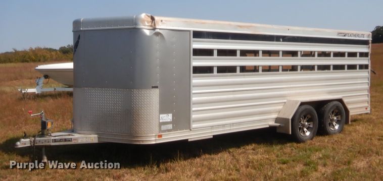 image for item DJ2042 2018 Featherlite 8107-6716-STD livestock trailer
