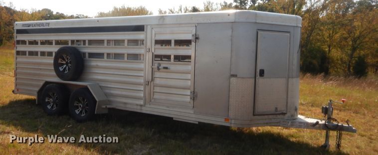 image for item DJ2042 2018 Featherlite 8107-6716-STD livestock trailer