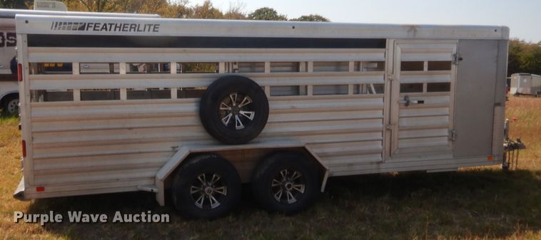 image for item DJ2042 2018 Featherlite 8107-6716-STD livestock trailer