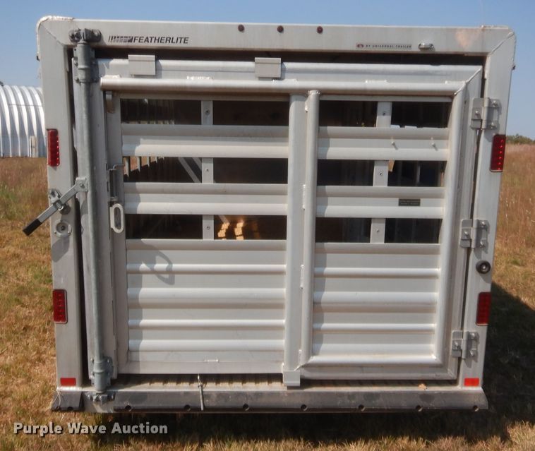 image for item DJ2042 2018 Featherlite 8107-6716-STD livestock trailer