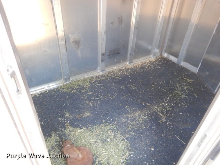 image for item DJ2042 2018 Featherlite 8107-6716-STD livestock trailer