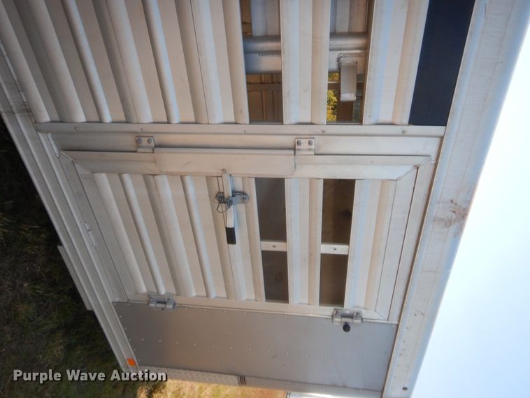 image for item DJ2042 2018 Featherlite 8107-6716-STD livestock trailer