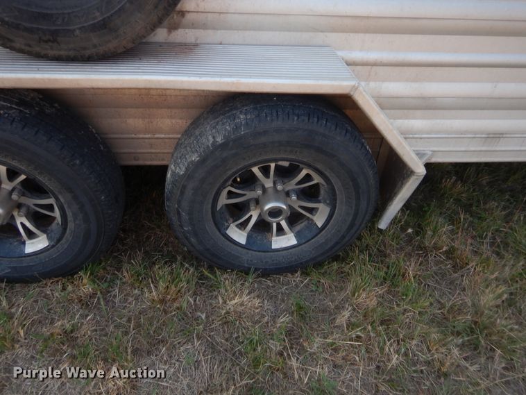 image for item DJ2042 2018 Featherlite 8107-6716-STD livestock trailer