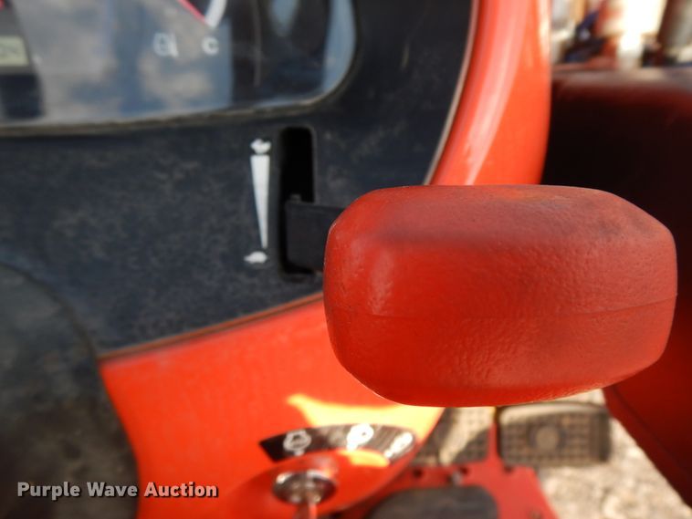 image for item DJ6609 2017 Kubota L3901D  MFWD tractor