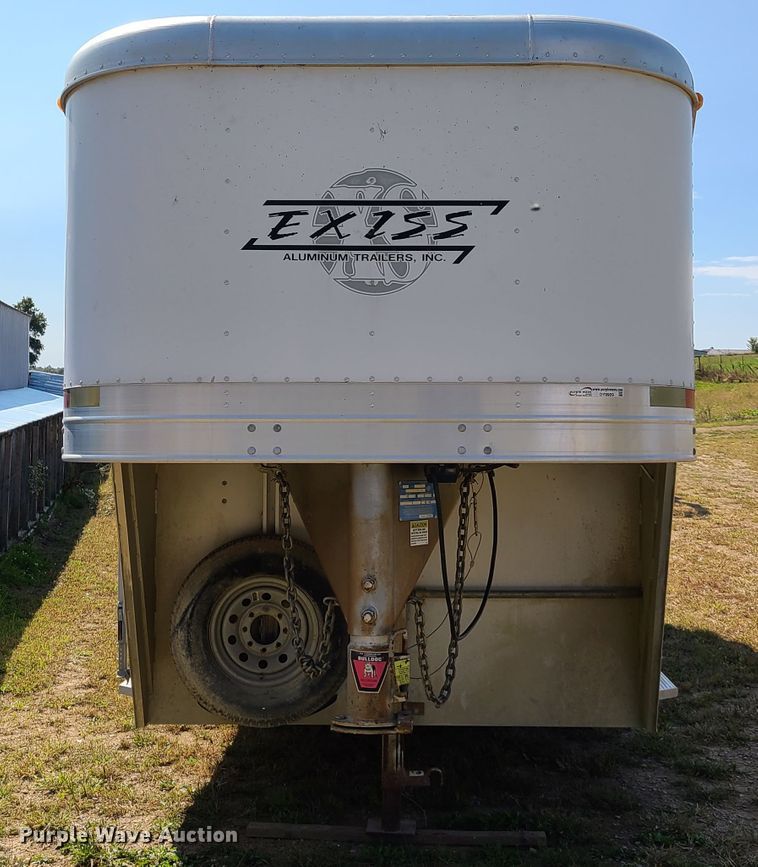 image for item DY9959 2003 Exiss GNC-720-T horse trailer
