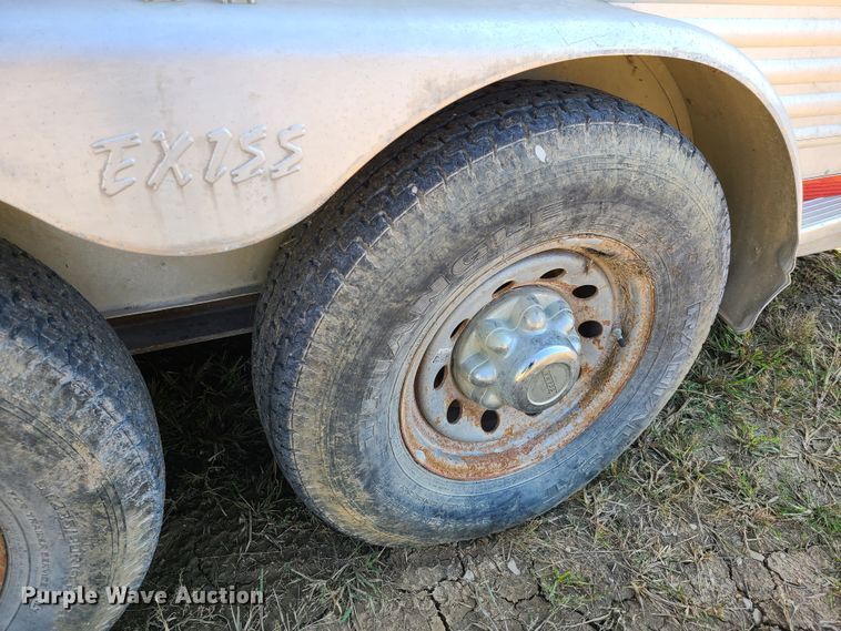 image for item DY9959 2003 Exiss GNC-720-T horse trailer