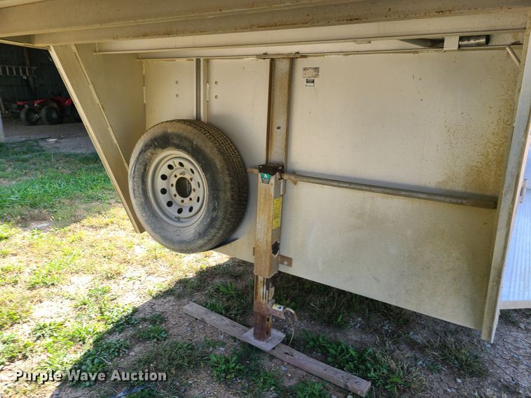 image for item DY9959 2003 Exiss GNC-720-T horse trailer