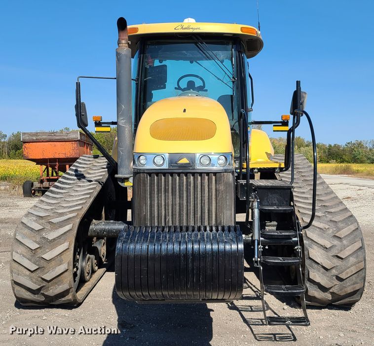 image for item DY9961 2010 Challenger MT765C  tractor