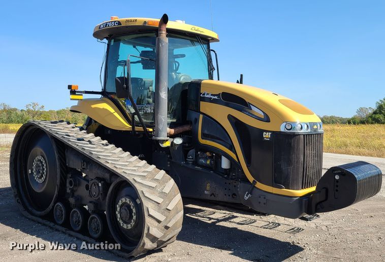 image for item DY9961 2010 Challenger MT765C  tractor