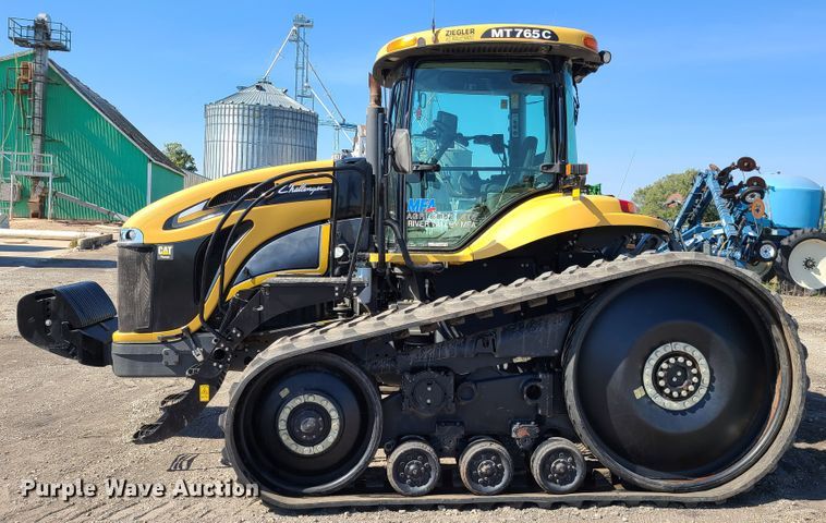 image for item DY9961 2010 Challenger MT765C  tractor
