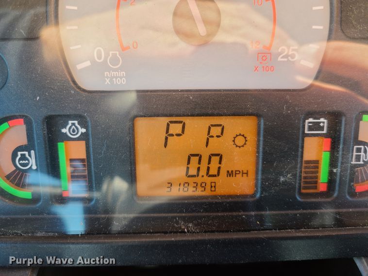 image for item DY9961 2010 Challenger MT765C  tractor