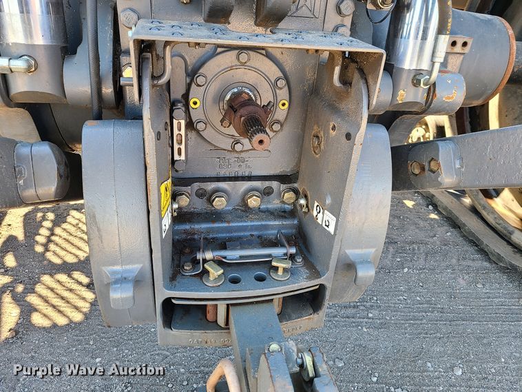 image for item DY9961 2010 Challenger MT765C  tractor