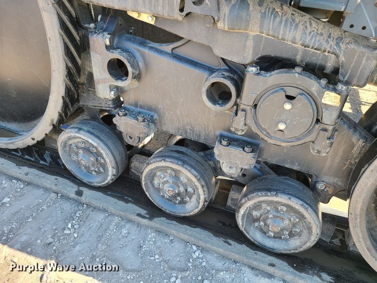 image for item DY9961 2010 Challenger MT765C  tractor