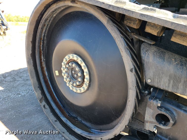 image for item DY9961 2010 Challenger MT765C  tractor