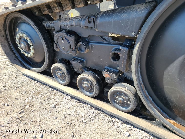 image for item DY9961 2010 Challenger MT765C  tractor