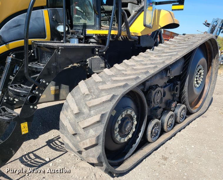 image for item DY9961 2010 Challenger MT765C  tractor