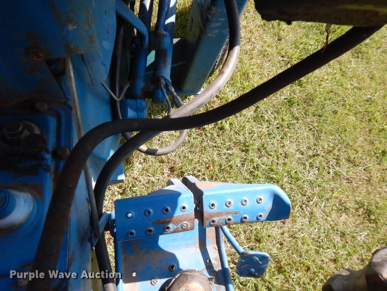 image for item FR9107 Ford 3910  tractor
