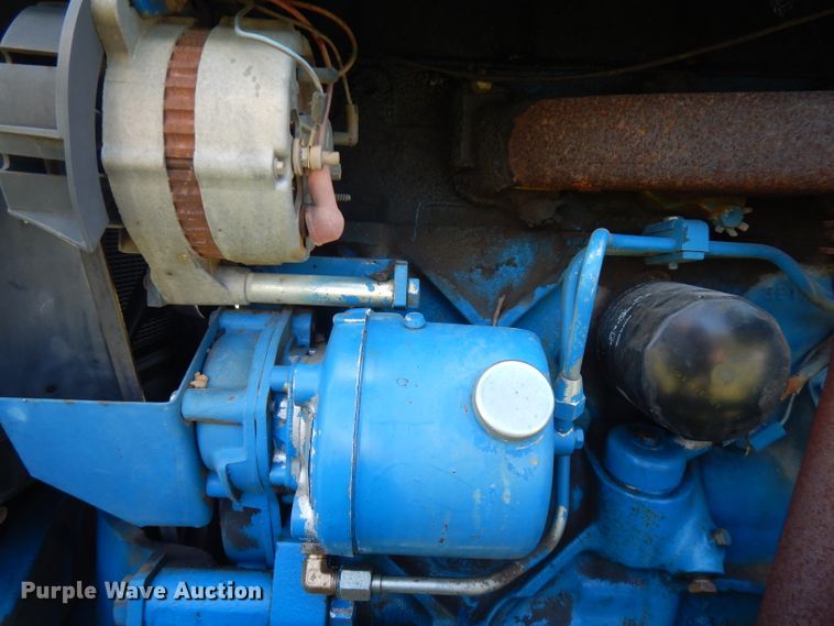 image for item FR9107 Ford 3910  tractor