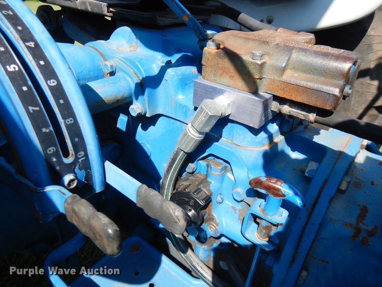 image for item FR9107 Ford 3910  tractor